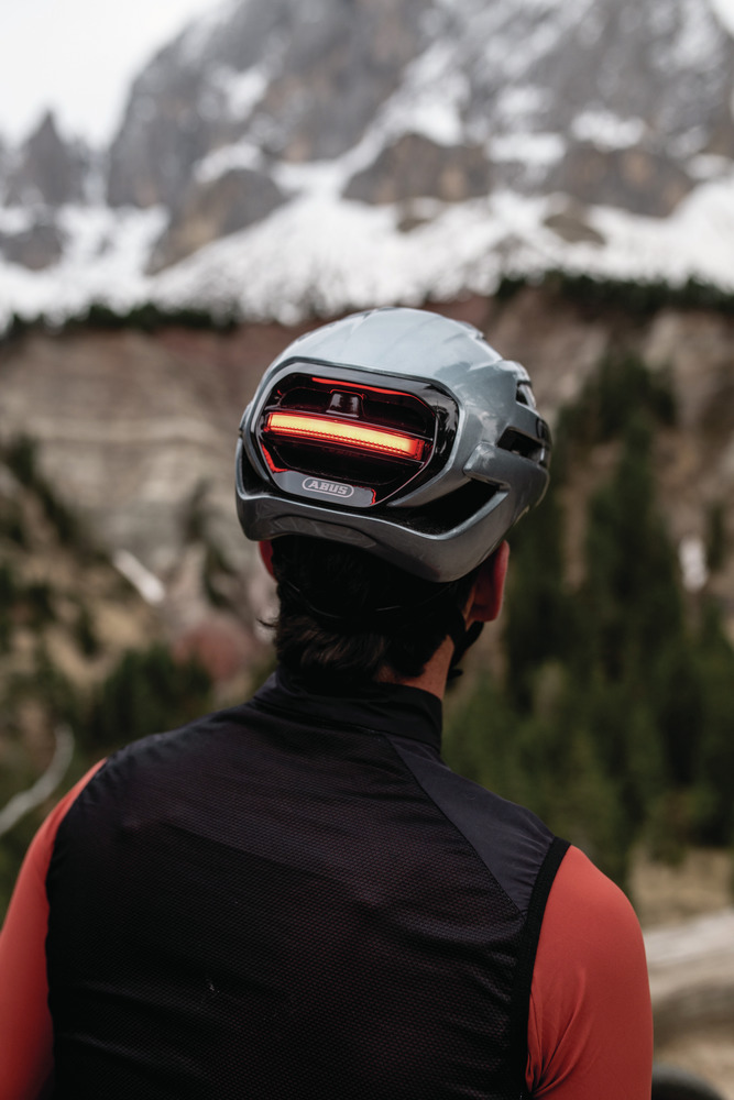 ABUS wielrenhelmen Taipan LED velvet black - Afbeelding 7